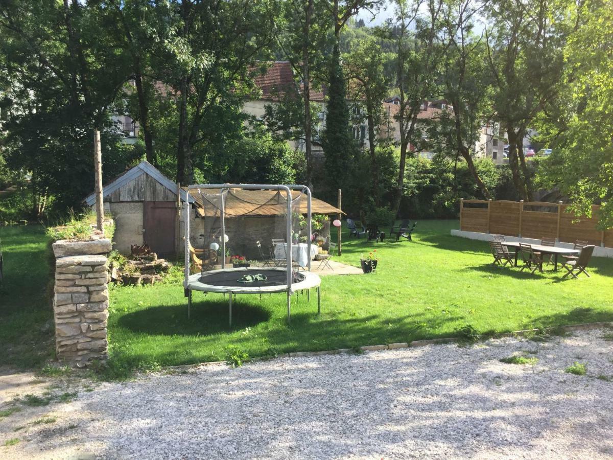 Gite Sur Loue Ornans Exterior foto